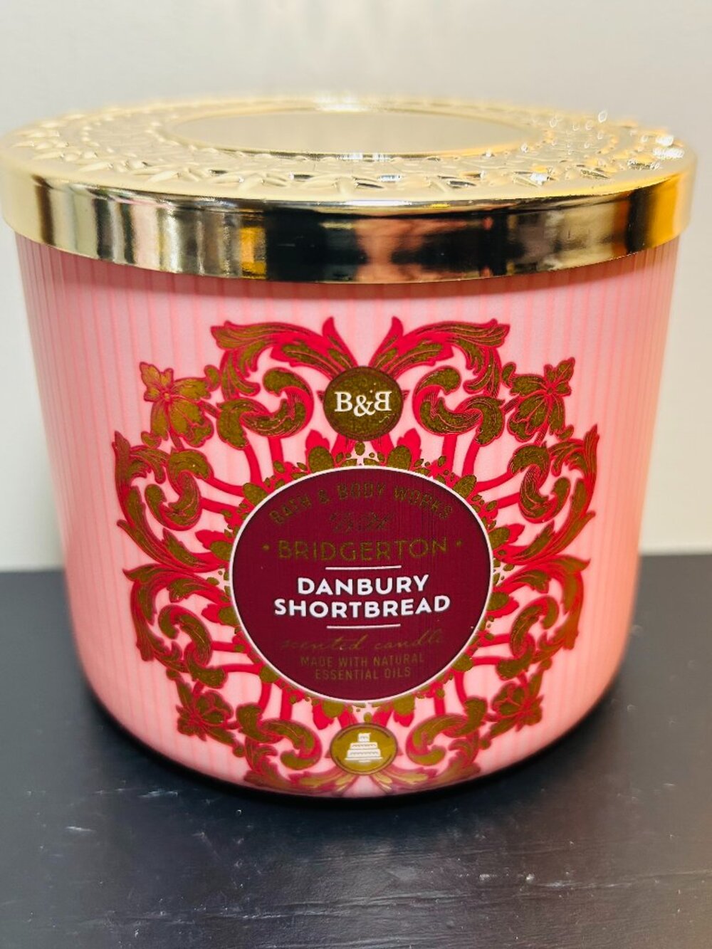 Bath & Body Works Danbury Shortbread 3-Wick Candle NEW